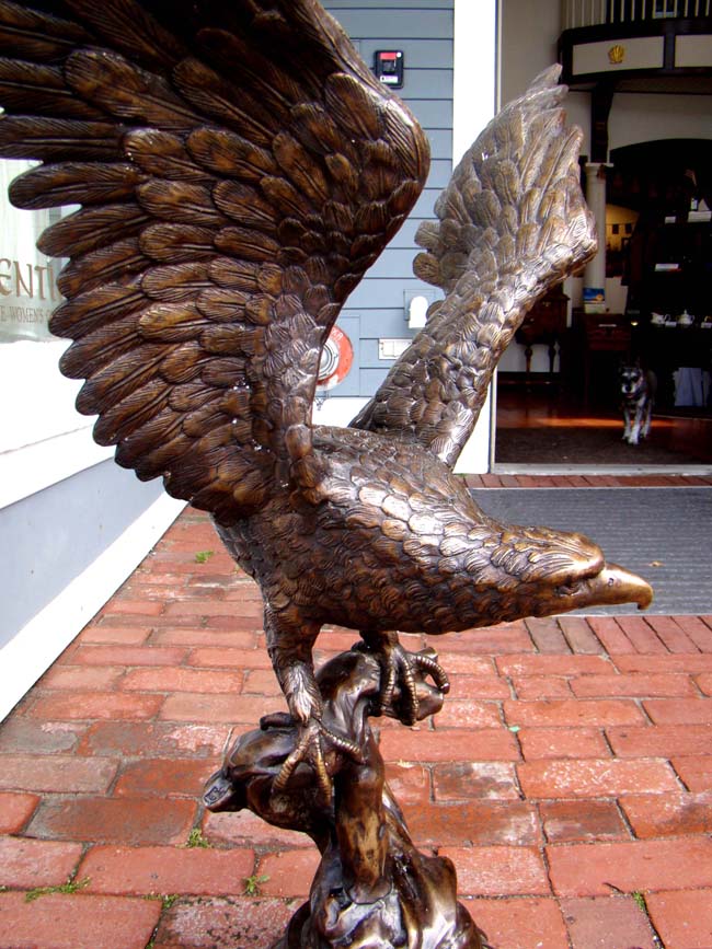 A very fine and bold solid bronze eagle